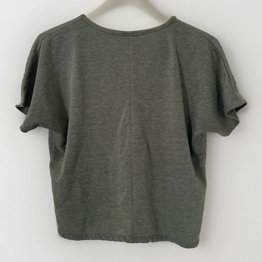 Olivia Rae Sage Green Comfort Casual Top‎ V-neck SMALL Crop Juniors Women